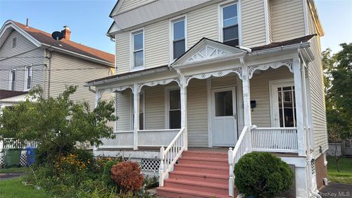 20 Benton Ave, Middletown, NY, 10940-5104 | Card Image