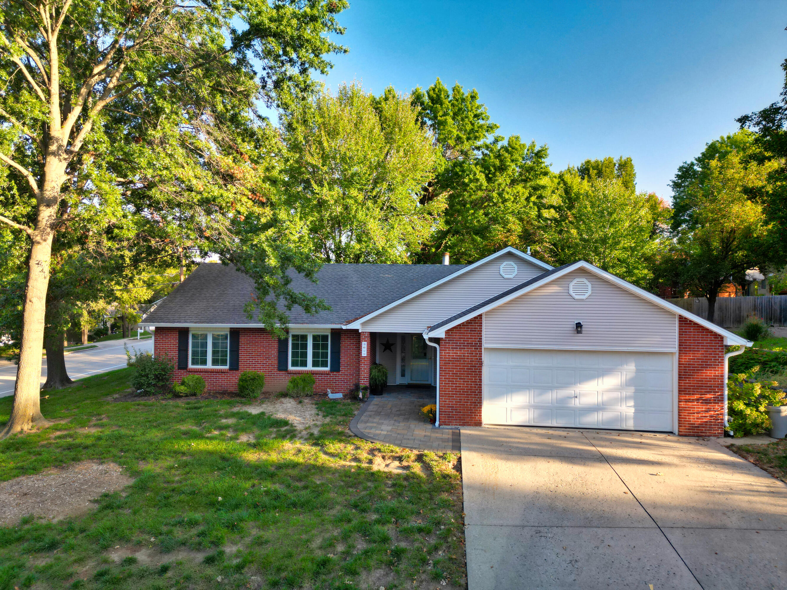 Mahogany St, Columbia, MO 65203
