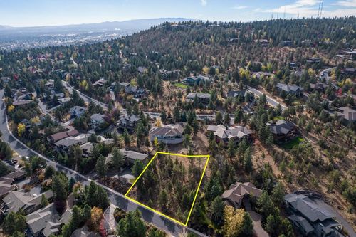 1327 N Constellation Drive, Bend, OR, 97701 | Card Image