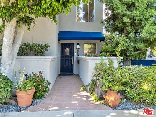 10437 Moorpark St, Toluca Lake, CA, 91602 | Card Image