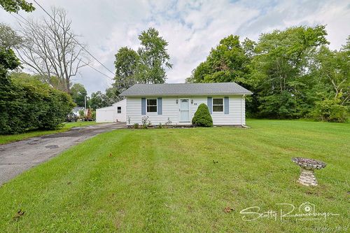 814 N Hillside Rd, Wappingers Falls, NY, 12590-6619 | Card Image