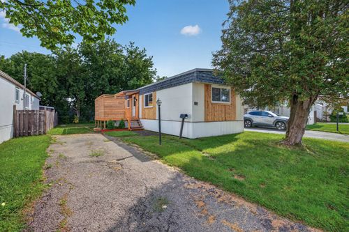 543 - 3940 Boul Dagenais O, House with 2 bedrooms, 1 bathrooms and null parking in Laval QC | Card Image