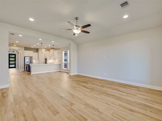 131 Plumbago Loop, House other with 3 bedrooms, 2 bathrooms and 4 parking in Bastrop TX | Image 7