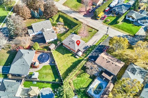 60 Allan St, Port Perry, ON, L9L1G1 | Card Image