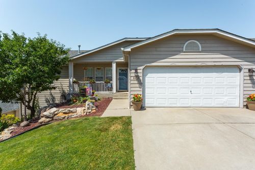 8412 E Bull Pine Ln, Spokane, WA, 99217-9260 | Card Image