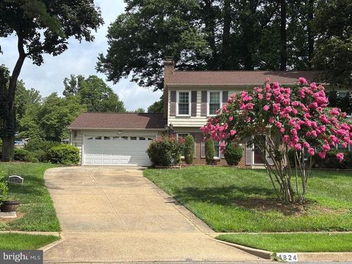 4824 Holborn Ave, ANNANDALE, VA, 22003-4410 | Card Image