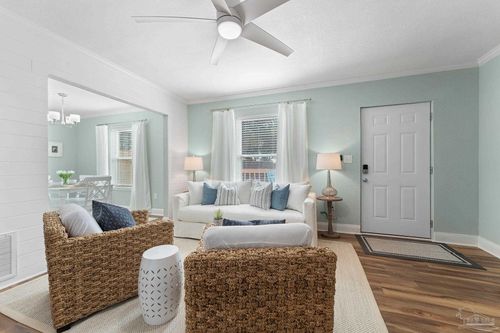 204 Brown Rd, Pensacola, FL, 32507-3708 | Card Image