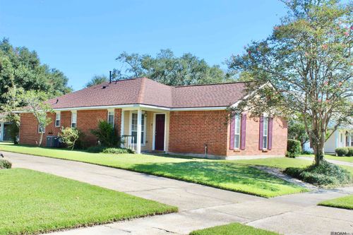 15337 Woodlore Dr, Baton Rouge, LA, 70816-1561 | Card Image