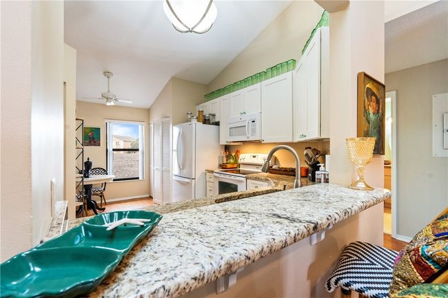 UNIT-518 - 6180 S Mirror Lake Dr, House attached with 2 bedrooms, 2 bathrooms and null parking in Sebastian FL | Image 10