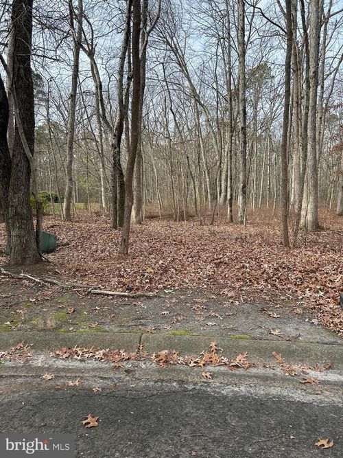 30 Muskingum Dr, Shamong, NJ, 08088-8606 | Card Image