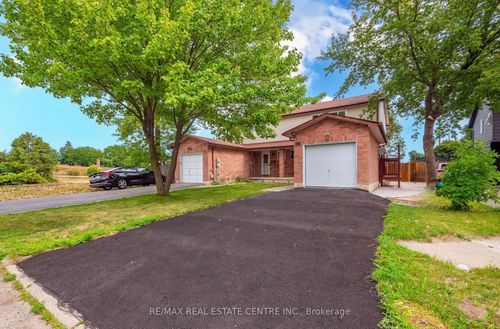 62 Bramhall Cir, Brampton, ON, L6V2G4 | Card Image