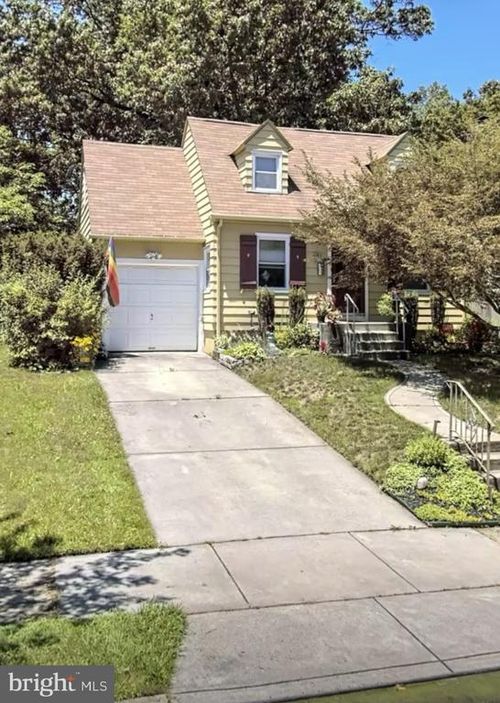 241 Addison Ave, HADDON TOWNSHIP, NJ, 08108-1818 | Card Image