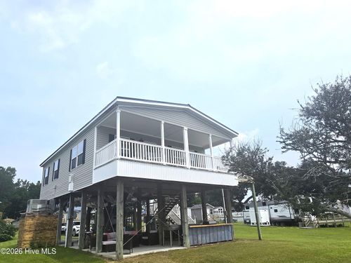 55 Memory Ln Ne, Oriental, NC, 28571-9824 | Card Image