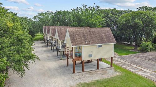 4-120 Grove Rd, Kemah, TX, 77565-2652 | Card Image