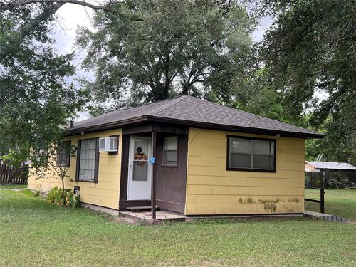 502 N Liberty St, El Campo, TX, 77437-3730 | Card Image