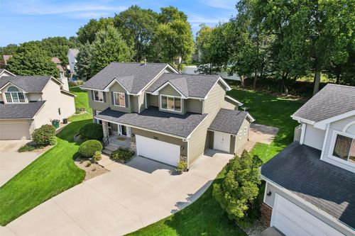 281 58th Ct, West Des Moines, IA, 50266-2833 | Card Image
