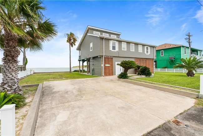 110 Bayshore Dr, House other with 2 bedrooms, 2 bathrooms and 3 parking in Ingleside TX | Image 4