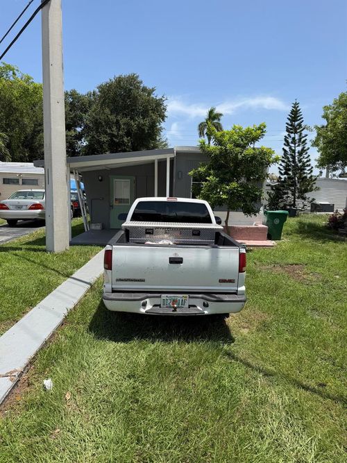 8556 Berkley Drive, Davie, FL, 33324 | Card Image