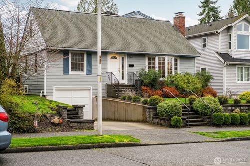 7046 55th Avenue Ne, Seattle, WA, 98115 | Card Image