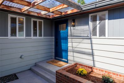 Covered Front Patio and Garden Space | Image 2