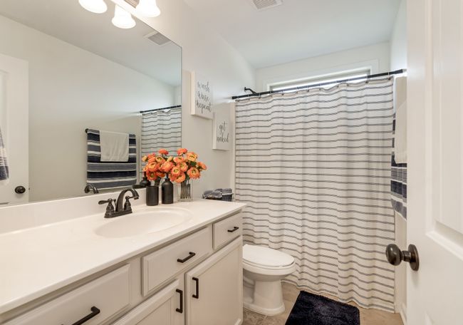 Full Bathroom 2 | Image 25