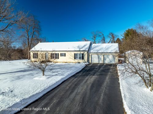38 Orchard Grove Ln, Hudson, NY, 12534-3805 | Card Image