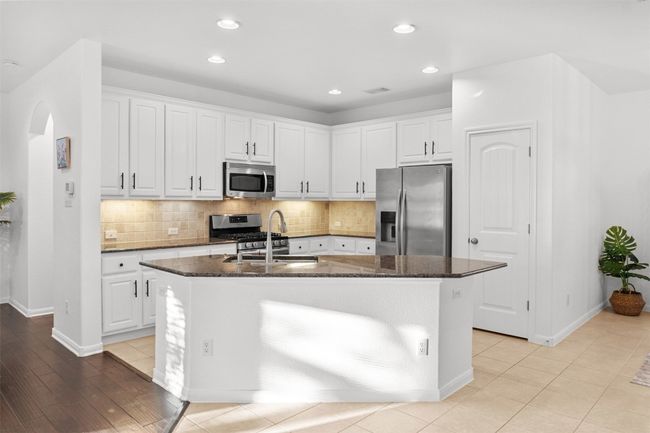 APT-44 - 11400 W Parmer Ln, Condo with 3 bedrooms, 3 bathrooms and 1 parking in Cedar Park TX | Image 10