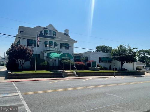 1459 Market St, MARCUS HOOK, PA, 19061-4357 | Card Image