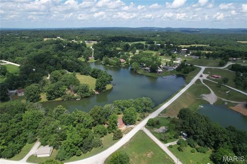 6760 Point Ct, Ste Genevieve, MO, 63670-8151 | Card Image