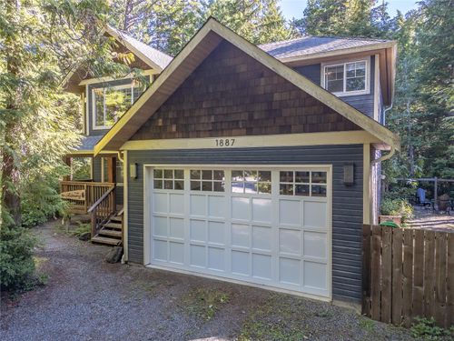 1887 St. Jacques Blvd, Ucluelet, BC, V0R3A0 | Card Image