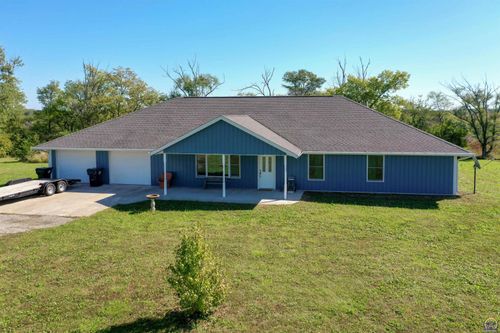 8922 K4 Hwy, Meriden, KS, 66512-9029 | Card Image