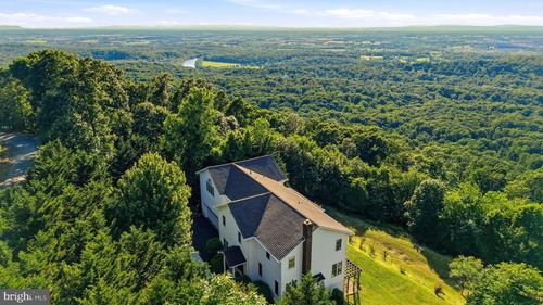 631 Wren Ln, HARPERS FERRY, WV, 25425-4939 | Card Image