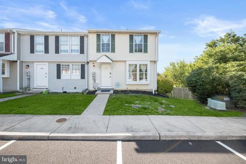 212 Lily Ct, HAGERSTOWN, MD, 21740-2037 | Card Image