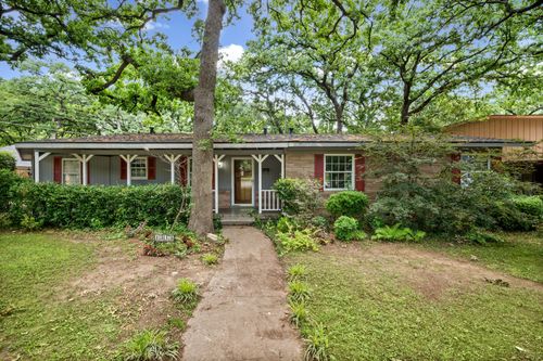 1311 W Lavender Ln, Arlington, TX, 76013-5019 | Card Image