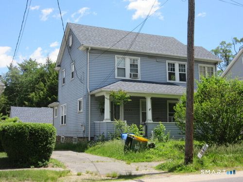 105 Woodland Ave, Waterbury, CT, 06705-2138 | Card Image