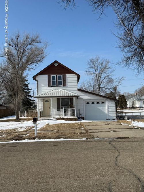 111 Grove Street N, Hebron, ND, 58638 | Card Image