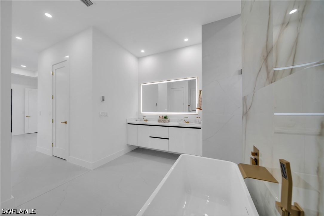 Residential in Cape Coral 5
