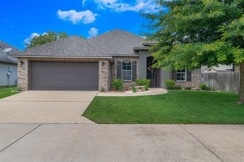208 Riverbrooke Dr, Shreveport, LA, 71115-3243 | Card Image