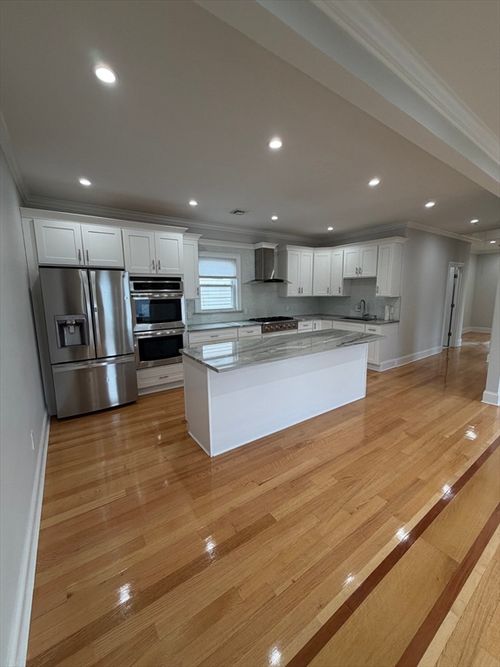 3-27 Lyon St, Boston, MA, 02122-2918 | Card Image