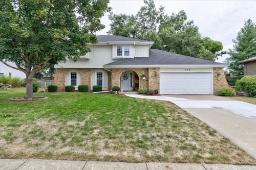 729 39th St, West Des Moines, IA, 50265-3805 | Card Image