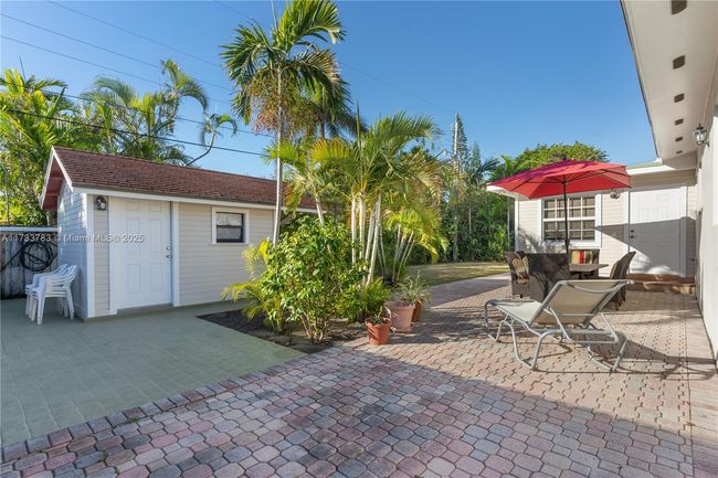 300 187 Th St, House other with 3 bedrooms, 2 bathrooms and null parking in Sunny Isles Beach FL | Image 34