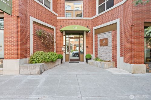unit-204-413 Ne 70th St, Seattle, WA, 98115-5483 | Card Image