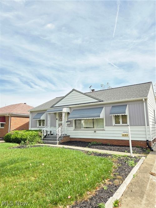 4153 E 186th St, Cleveland, OH, 44122-6825 | Card Image