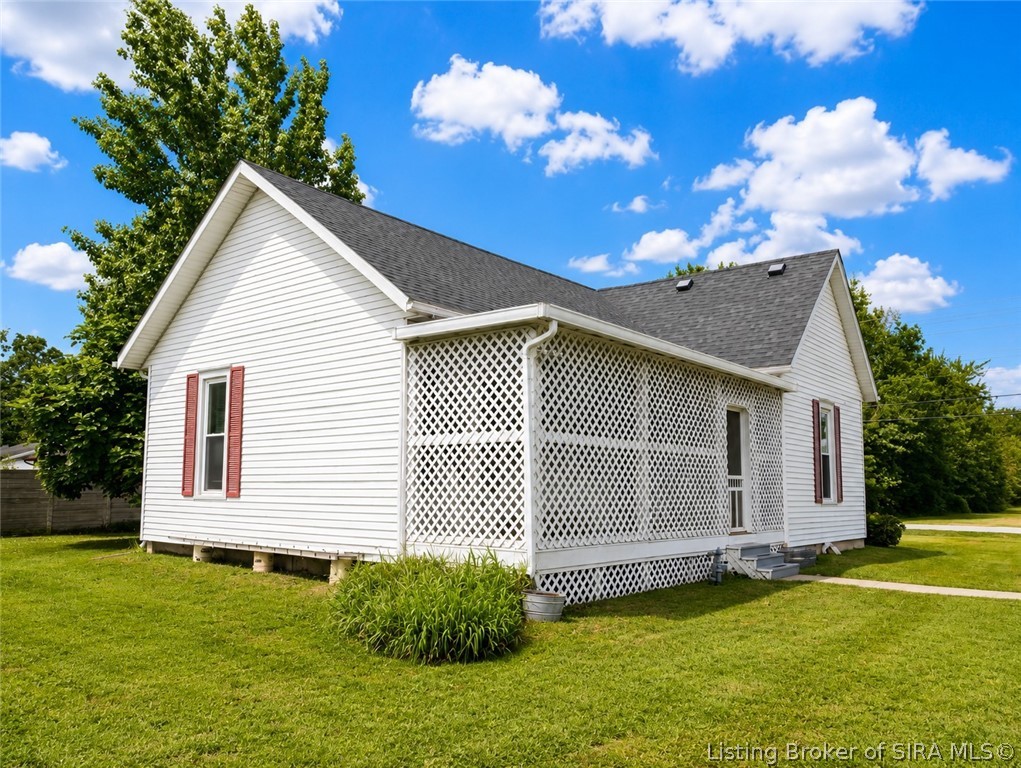 Residential in Scottsburg 5