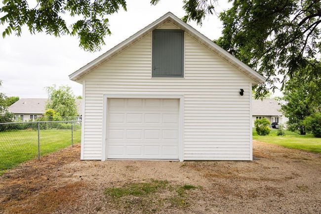 305 2 Nd Ave Se, House other with 3 bedrooms, 2 bathrooms and null parking in Plainview MN | Image 4