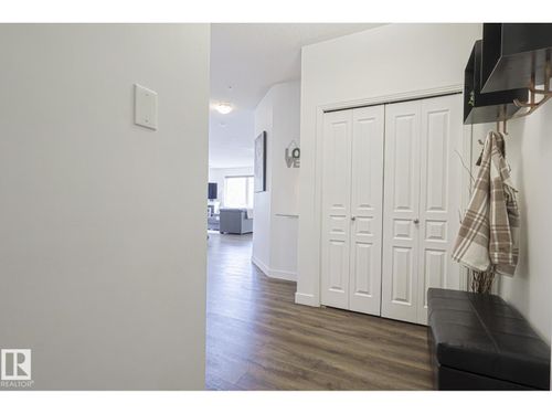 2035 Grantham Crt Nw, Edmonton, AB, T5T3X4 | Card Image