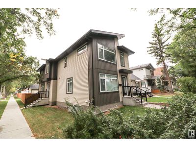 11402 90 St Nw, Home with 2 bedrooms, 3 bathrooms and null parking in Edmonton AB | Image 2