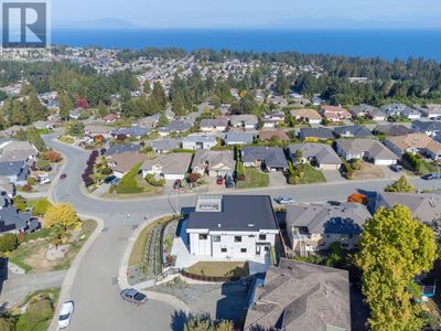 5391 Kenwill Dr, House other with 6 bedrooms, 6 bathrooms and 4 parking in Nanaimo BC | Image 3