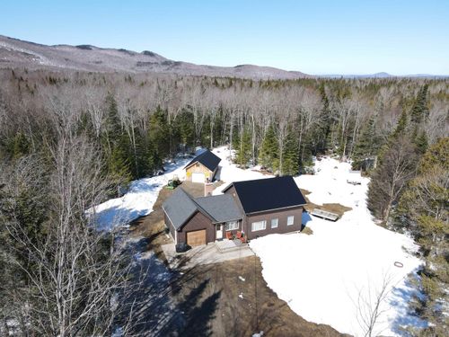 2010 Newark Rd, Island Pond, VT, 05846-9822 | Card Image