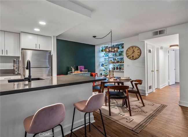 APT-53 - 15511 Sherman Way, Condo with 2 bedrooms, 2 bathrooms and 1 parking in Van Nuys CA | Image 9